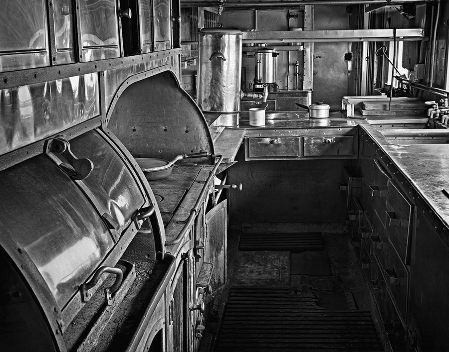 train kitchen old design