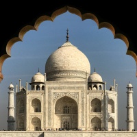 Color HM - Taj Mahal by Vincent Huynh