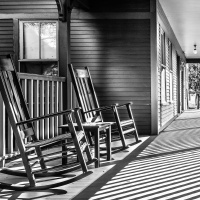 Mono 3rd & Member's Choice – The Porch by Steve Director