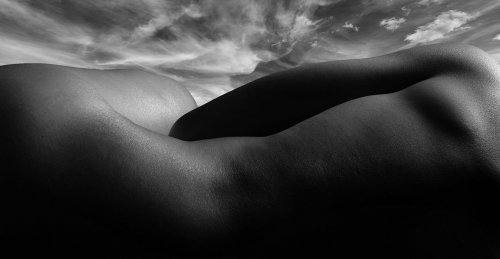 Mono 1st/Best of the Year - Bodyscape by Chris Handley